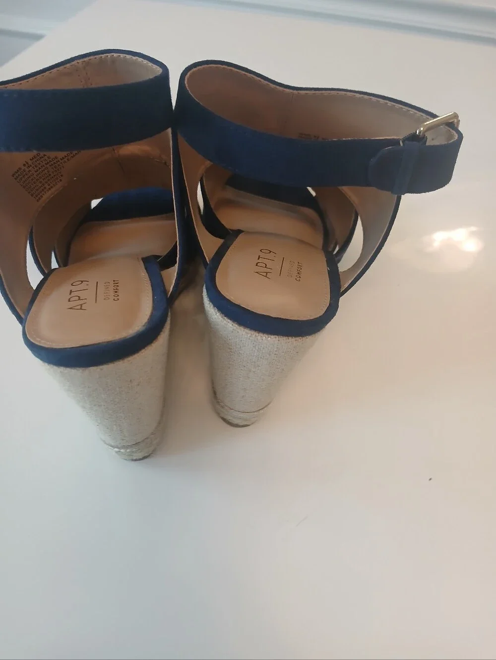 Apartment 9 Wedge Sandal Size 8.5